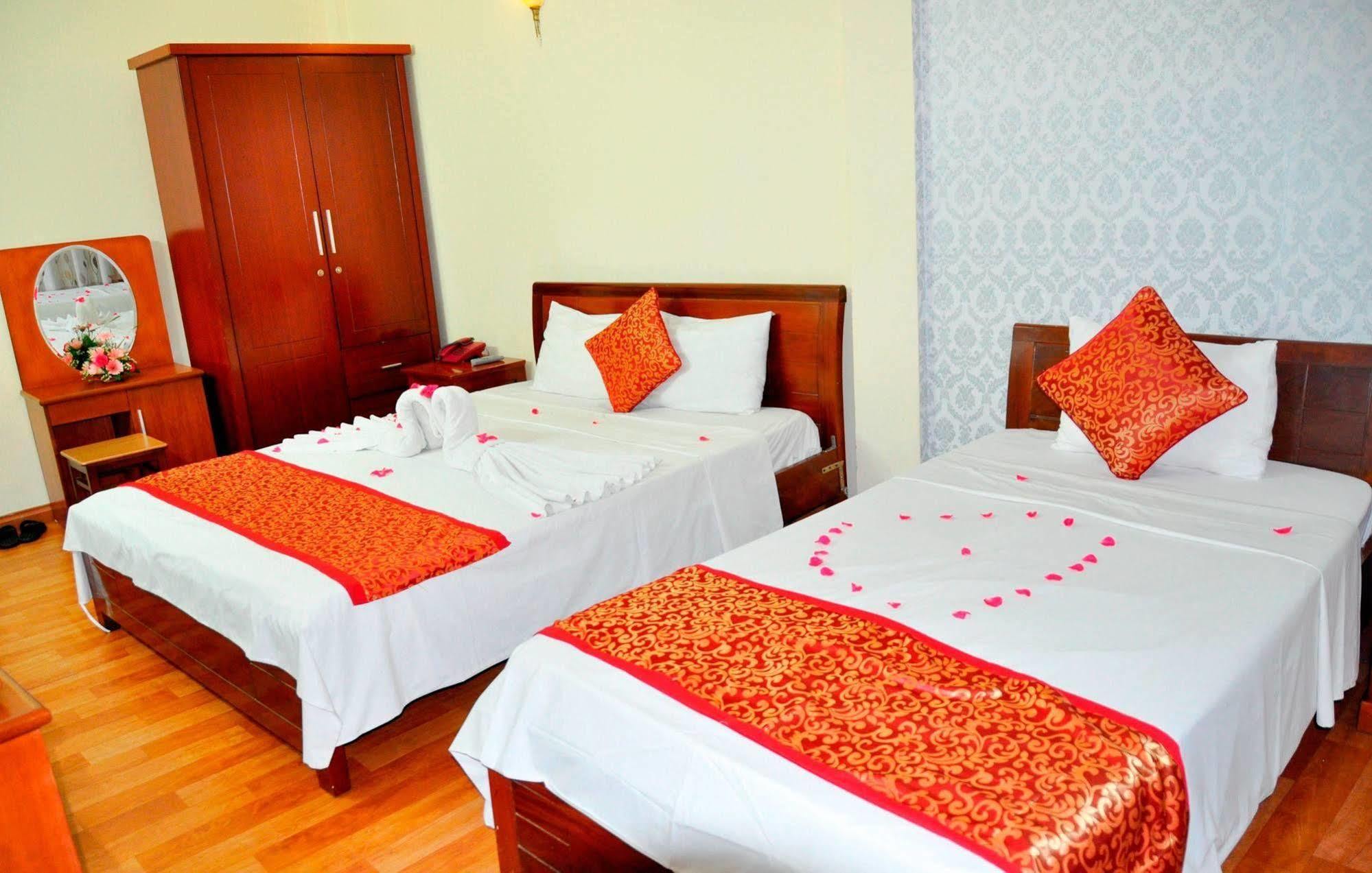 Grand Holiday Hotel 2 Ханой Екстериор снимка